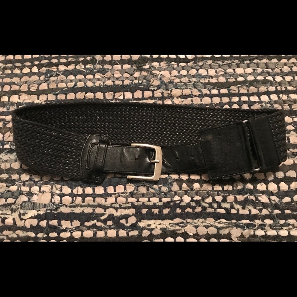 Woven waist belt